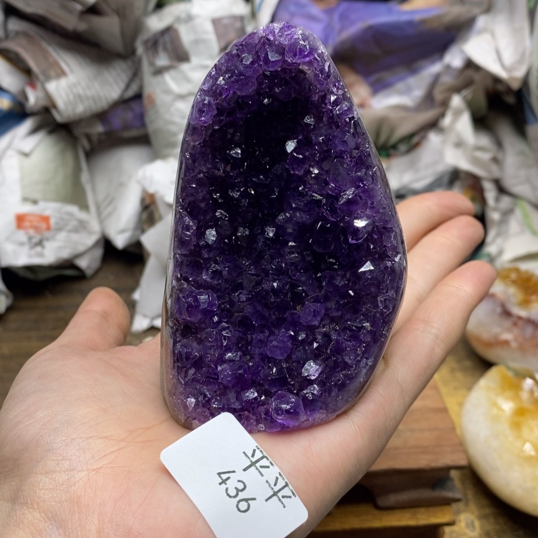 紫晶乌拉圭未镶嵌