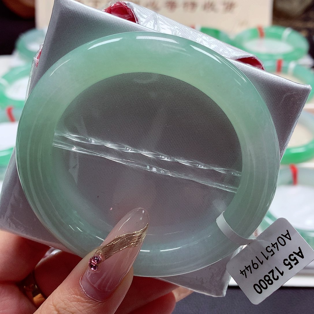 翡翠手镯（圆镯）未镶嵌22（21号）