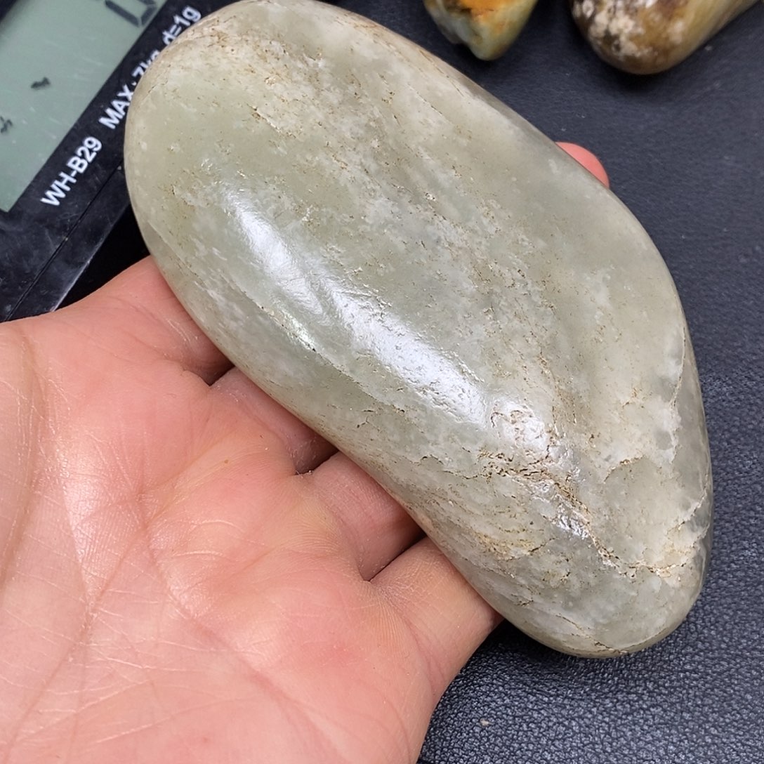 和田玉未镶嵌珠宝奇石