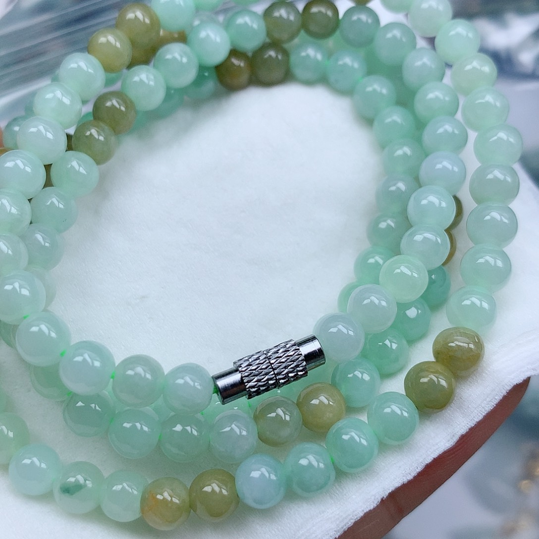 翡翠颈饰未镶嵌手串