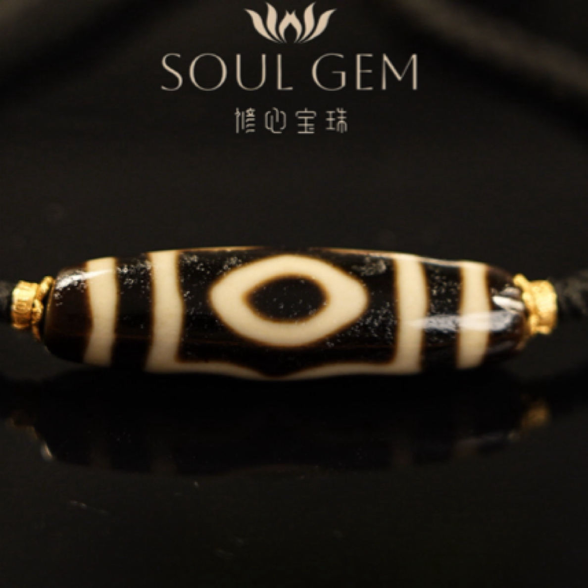 上肯老超顶佛三眼完美品相玛瑙珠43x12