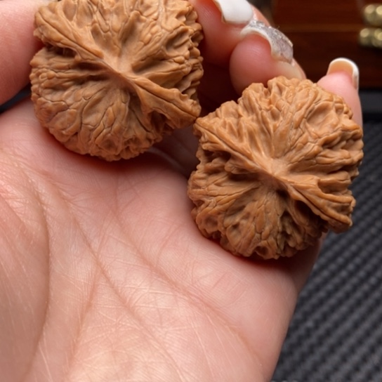 文玩核桃吊坠40全品苹果园