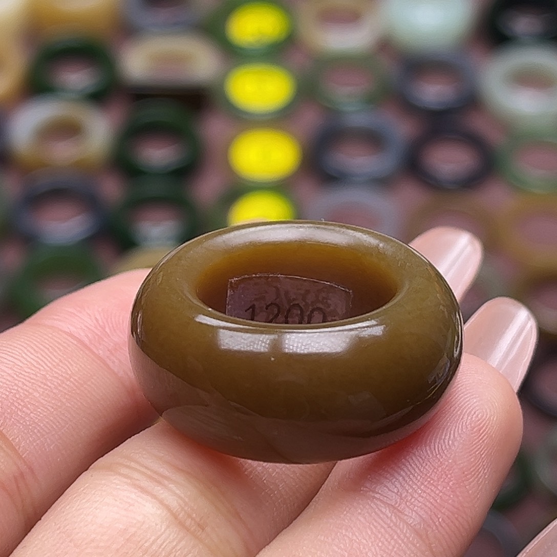 和田玉未镶嵌戒指17.2红糖板栗