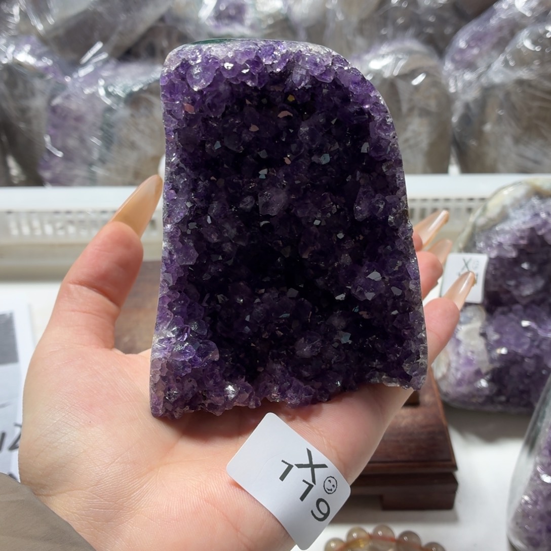 紫晶未镶嵌摆件紫水晶