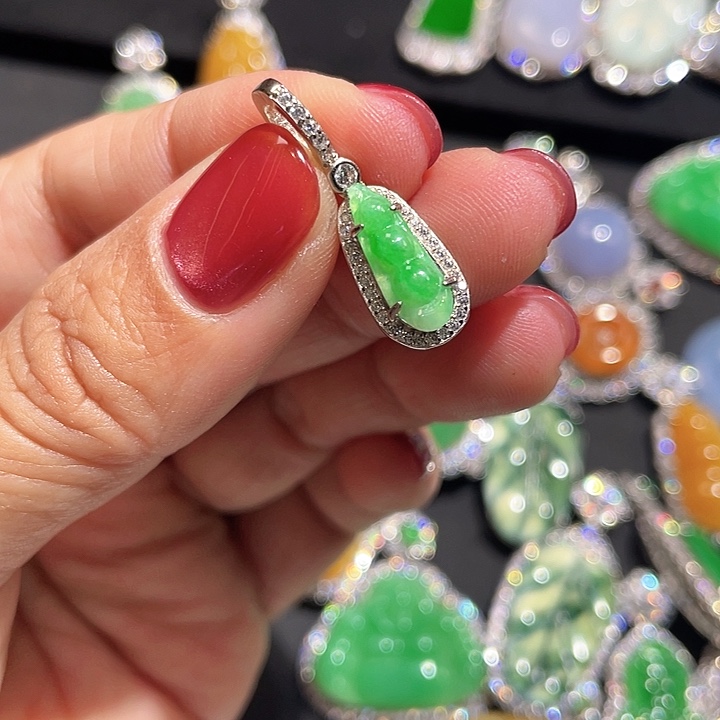 翡翠银S925镶嵌颈饰