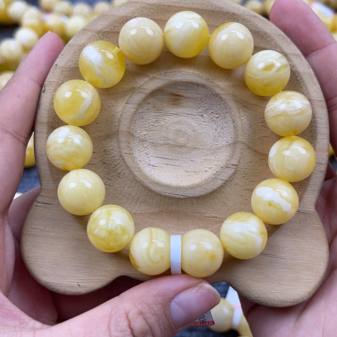 琥珀裸石未镶嵌尺寸