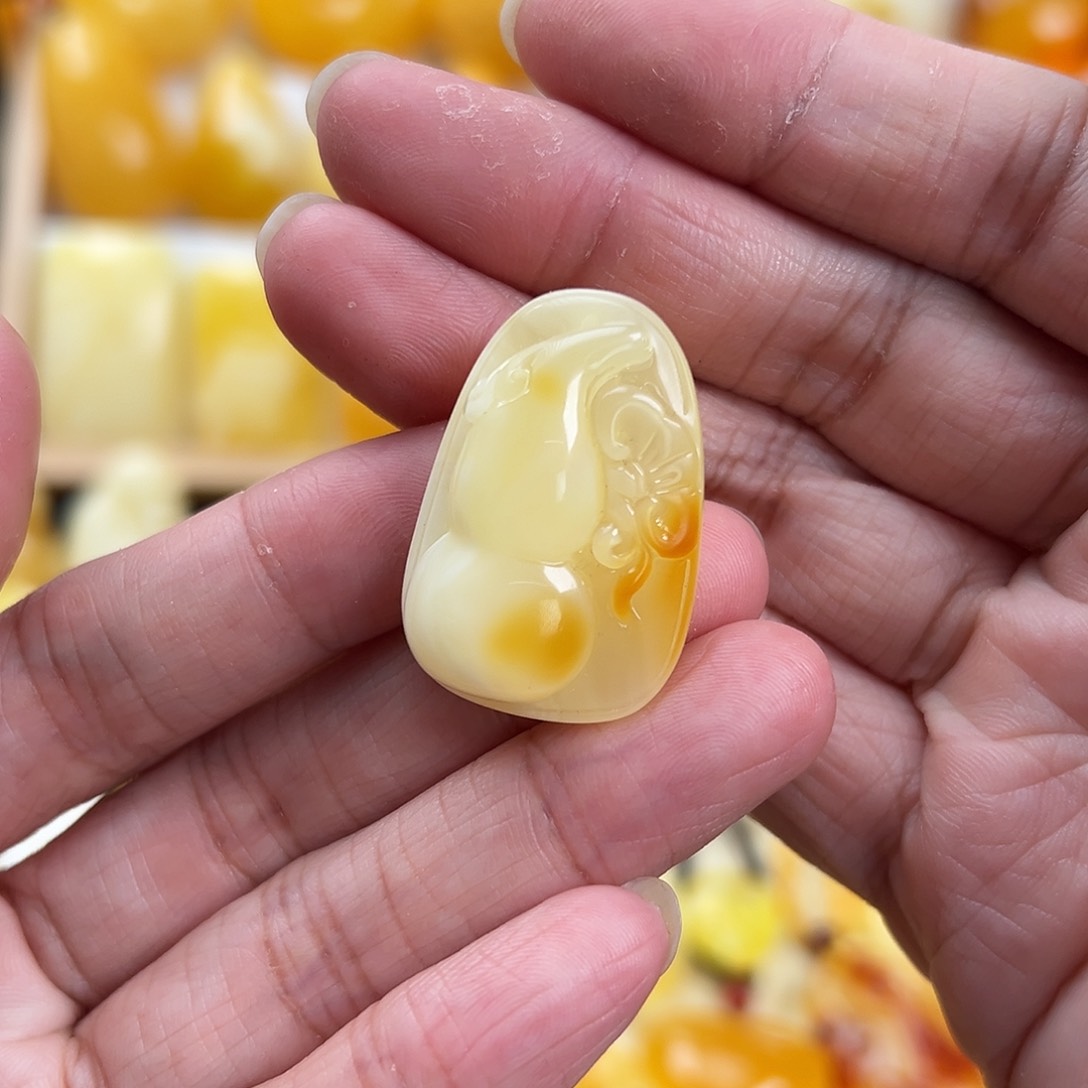 蜜蜡颈饰未镶嵌蜜蜡