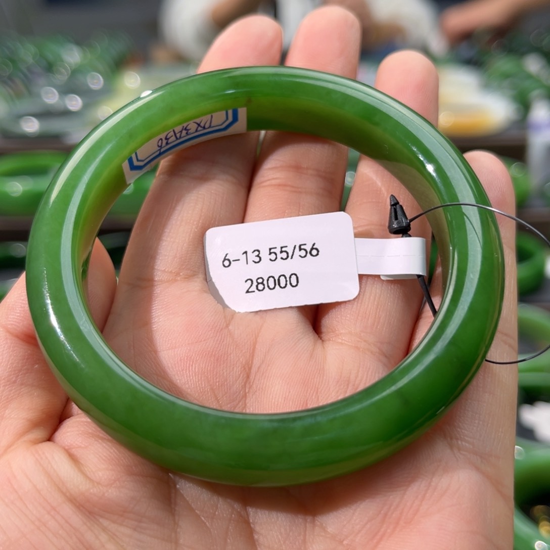 和田玉（碧玉）手镯未镶嵌