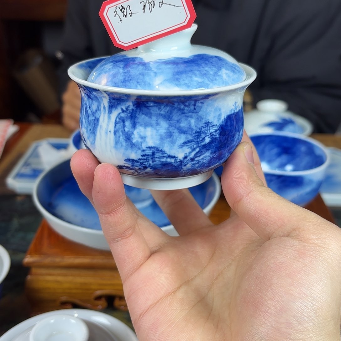 小*哥王庆龙老师手绘陶瓷