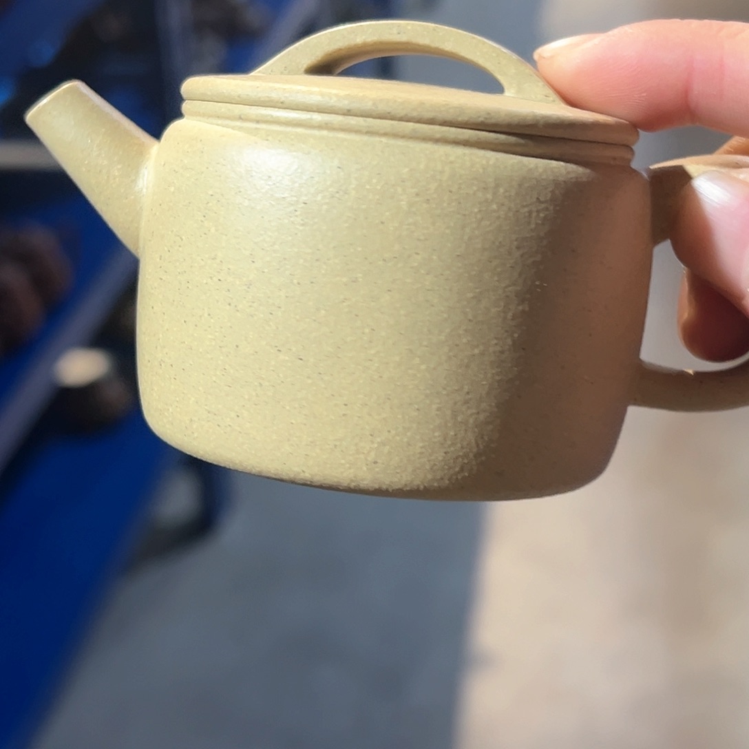 紫砂茶壶紫砂的味道很