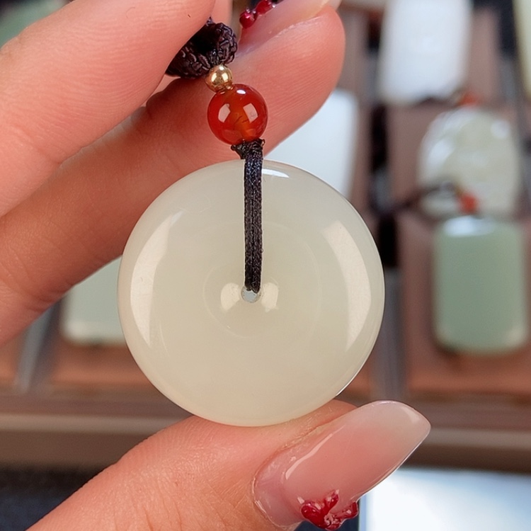 【闪购商品】和田玉颈饰未镶嵌