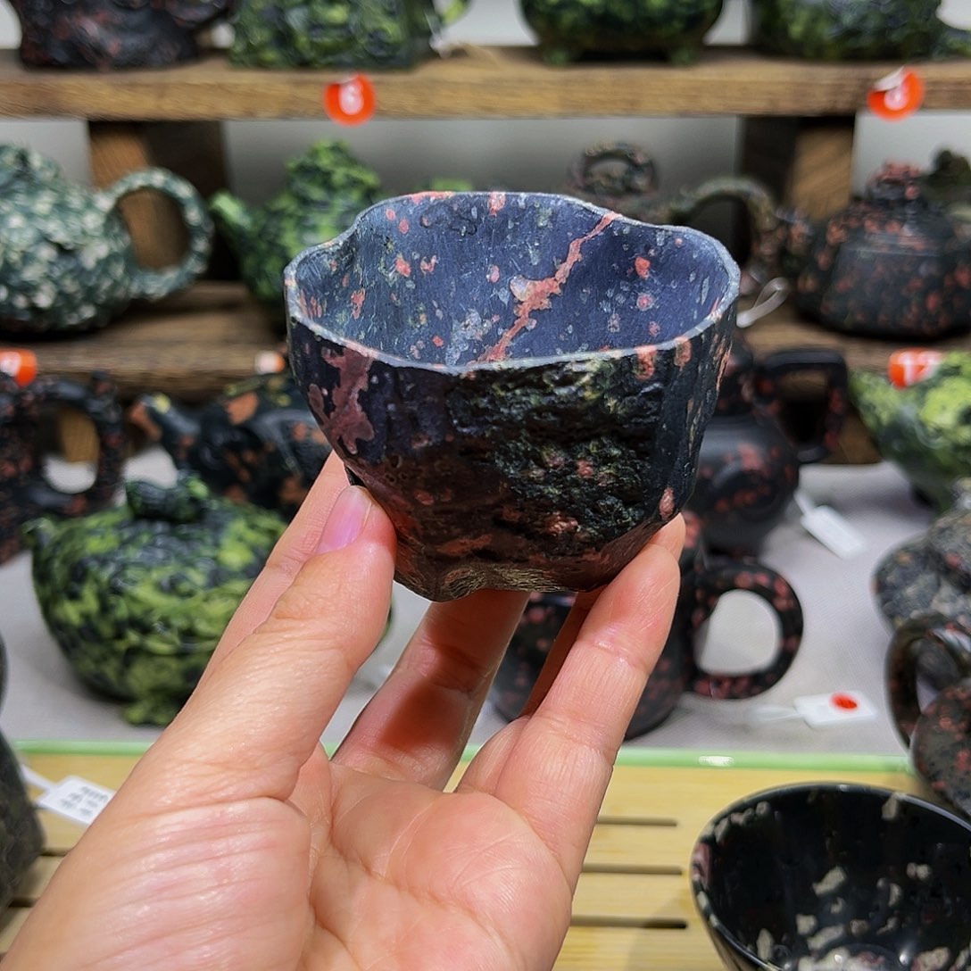 M***哥石材梅花玉安山玉精品