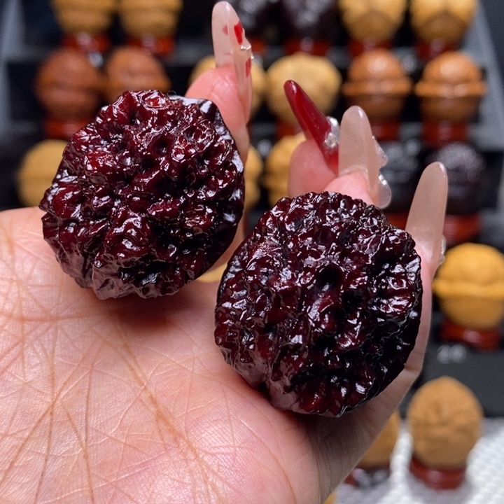 文玩核桃把件血麒麟35号