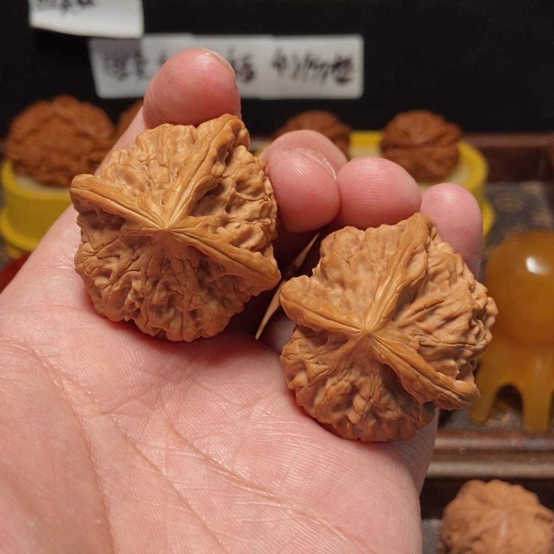 吊坠文玩核桃玉玺3麟42尺105