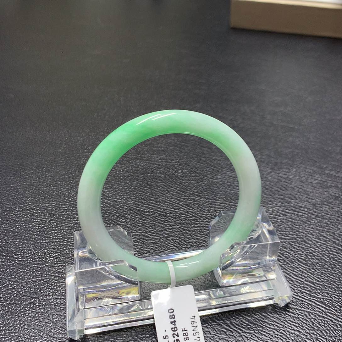 翡翠手镯未镶嵌天然缅甸A货翡翠