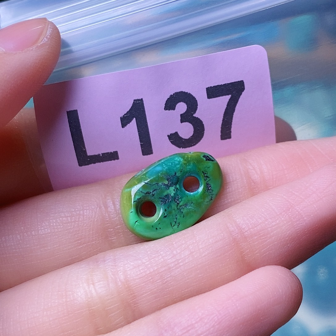 十堰原生态绿石头特色手工配饰