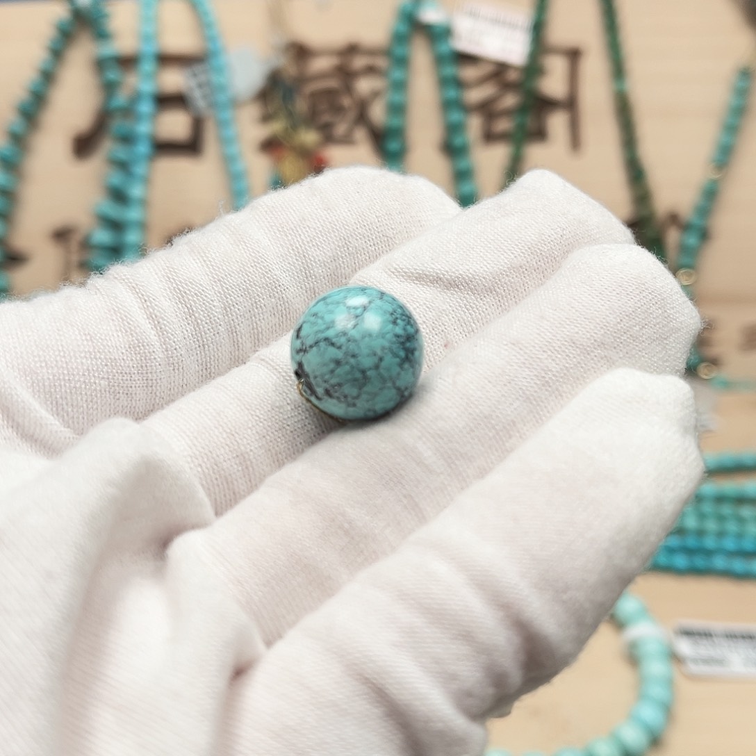 绿松石配饰未镶嵌