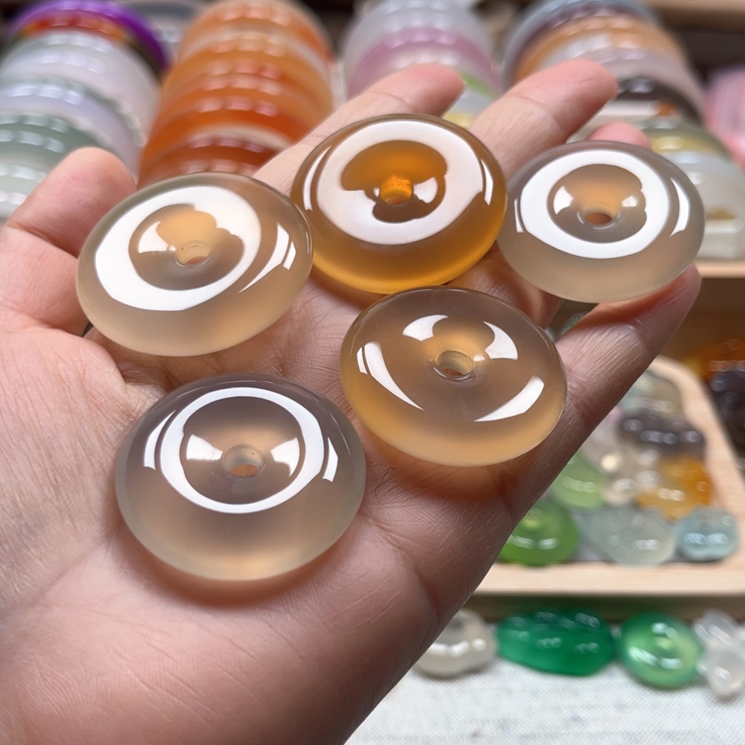 玛瑙/玉髓手镯未镶嵌陵**01