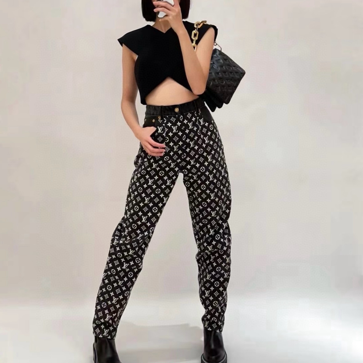 99新 LouisVuitton/路易威登 满印锥形牛仔长裤 34码 P02110