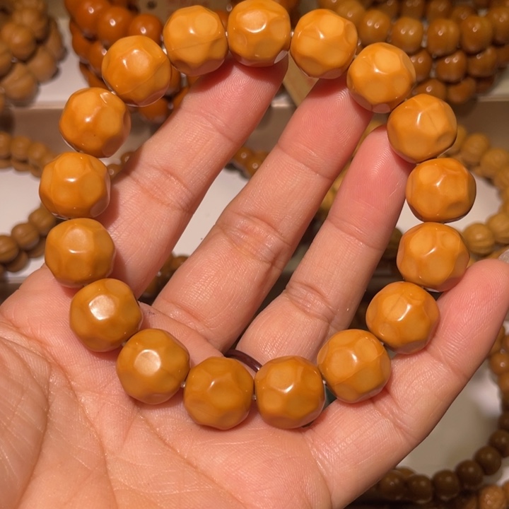 手串猴头核桃猴头