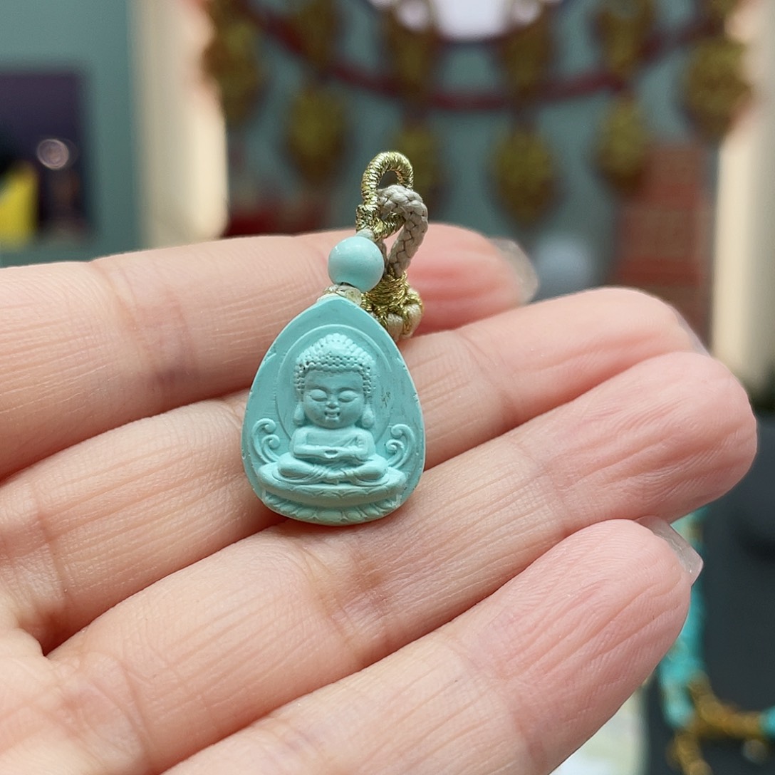 绿松石颈饰未镶嵌