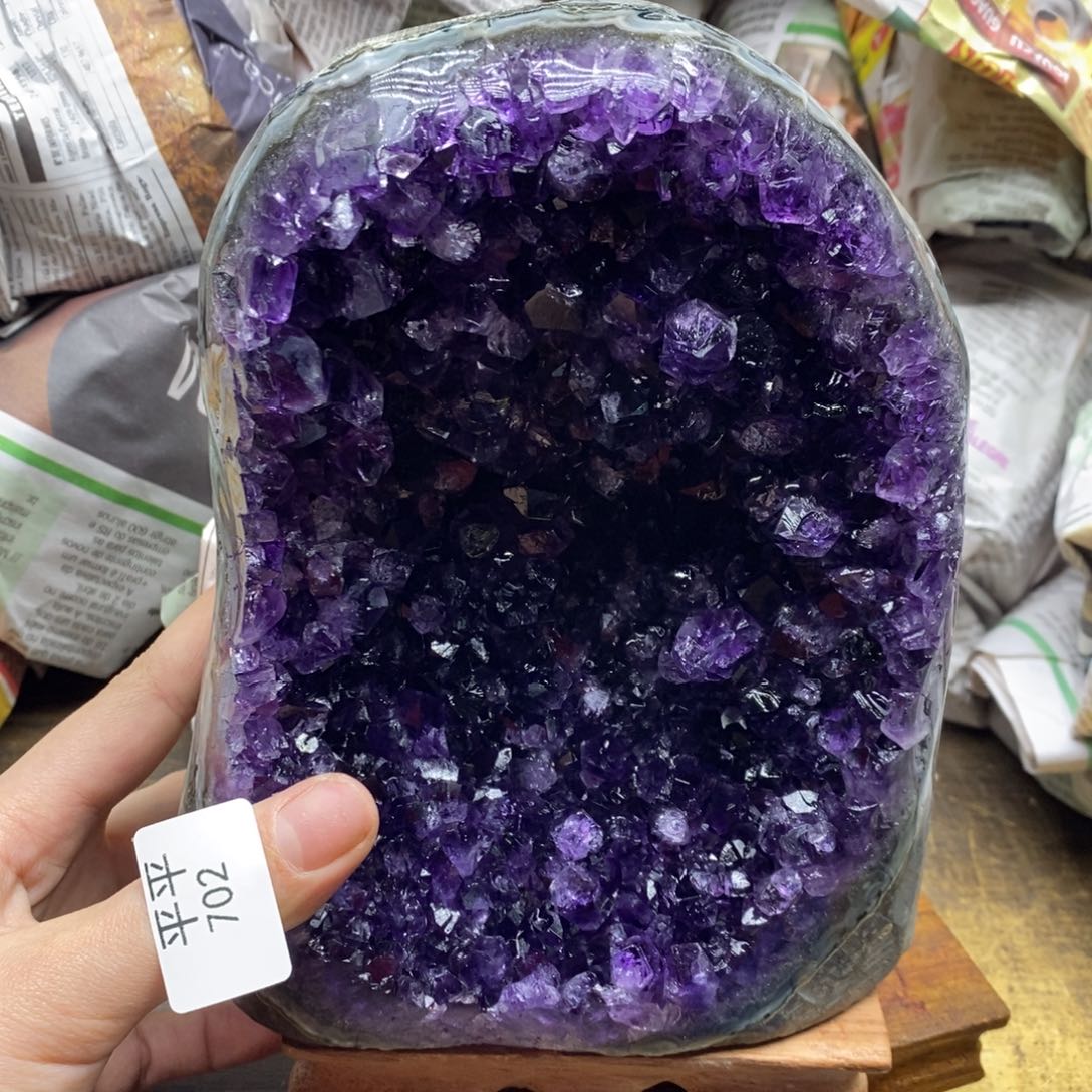 紫晶乌拉圭未镶嵌