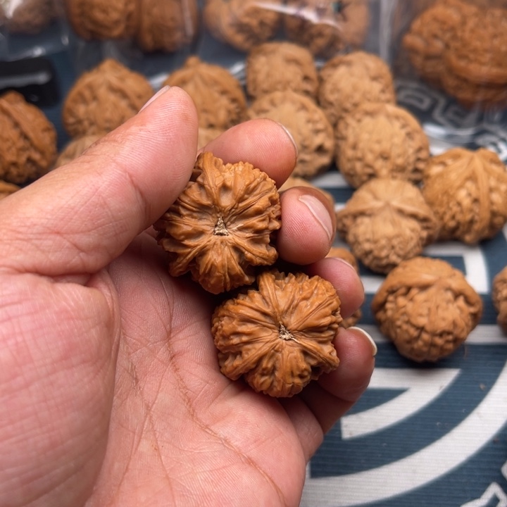 文玩核桃吊坠用****1三棱