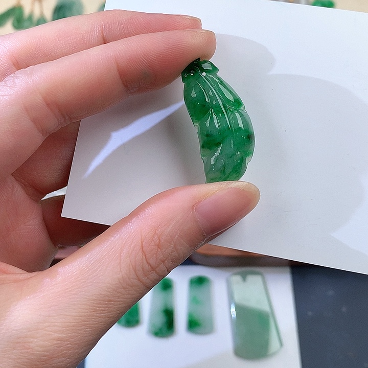 颈饰18K金镶嵌翡翠86325745688