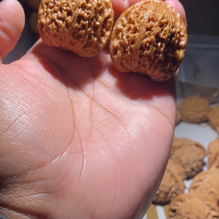 把件文玩核桃憨*七南疆石