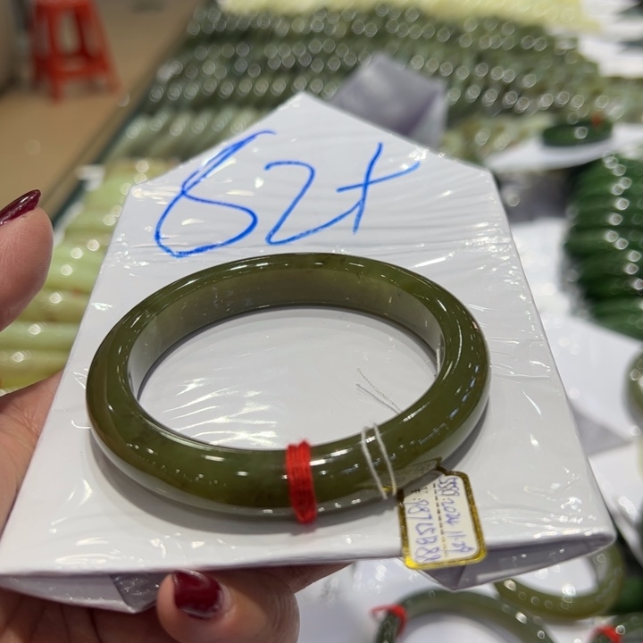 和田玉（糖玉）手镯未镶嵌