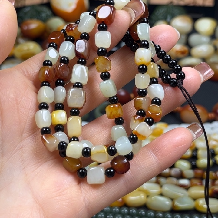 和田玉未镶嵌手串