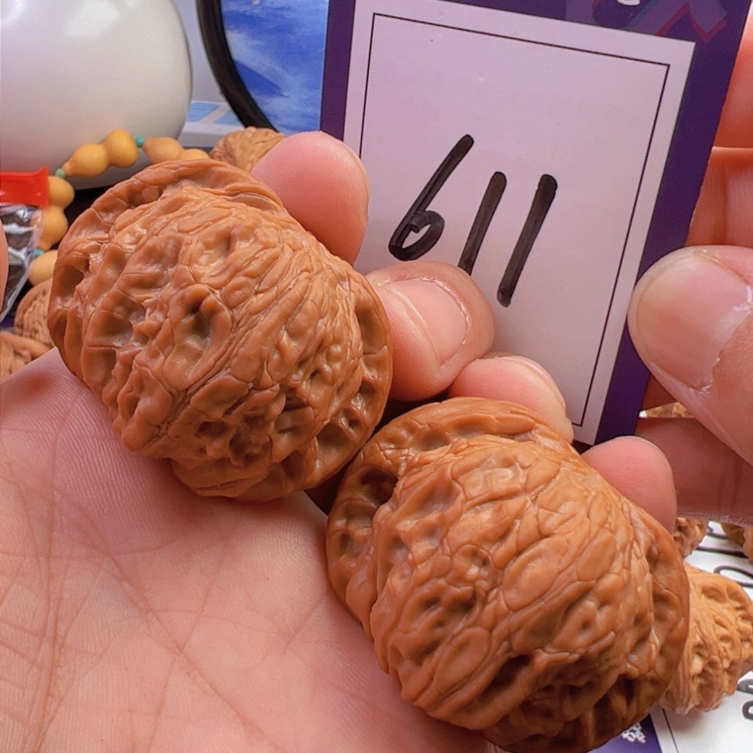 文玩核桃把件全品山地正磨盘44尺寸611号