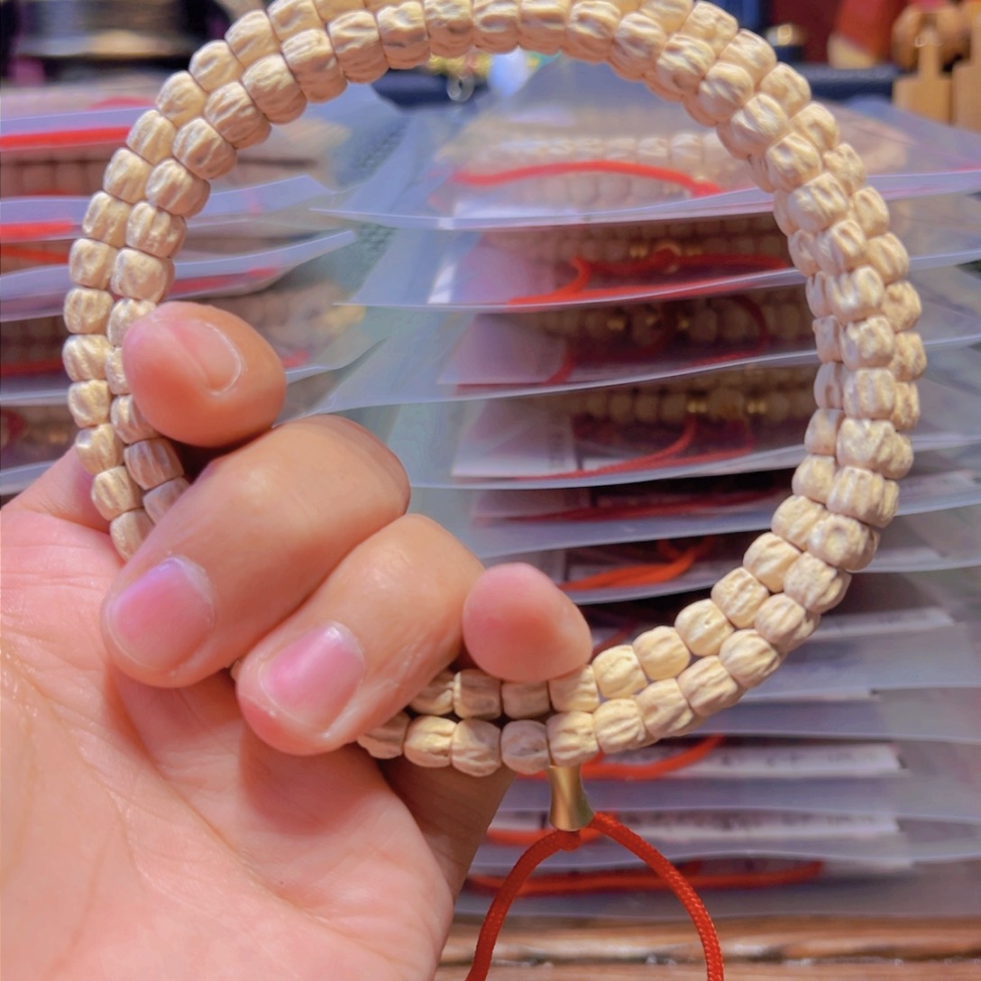 柏香籽/百香籽吊坠小****）