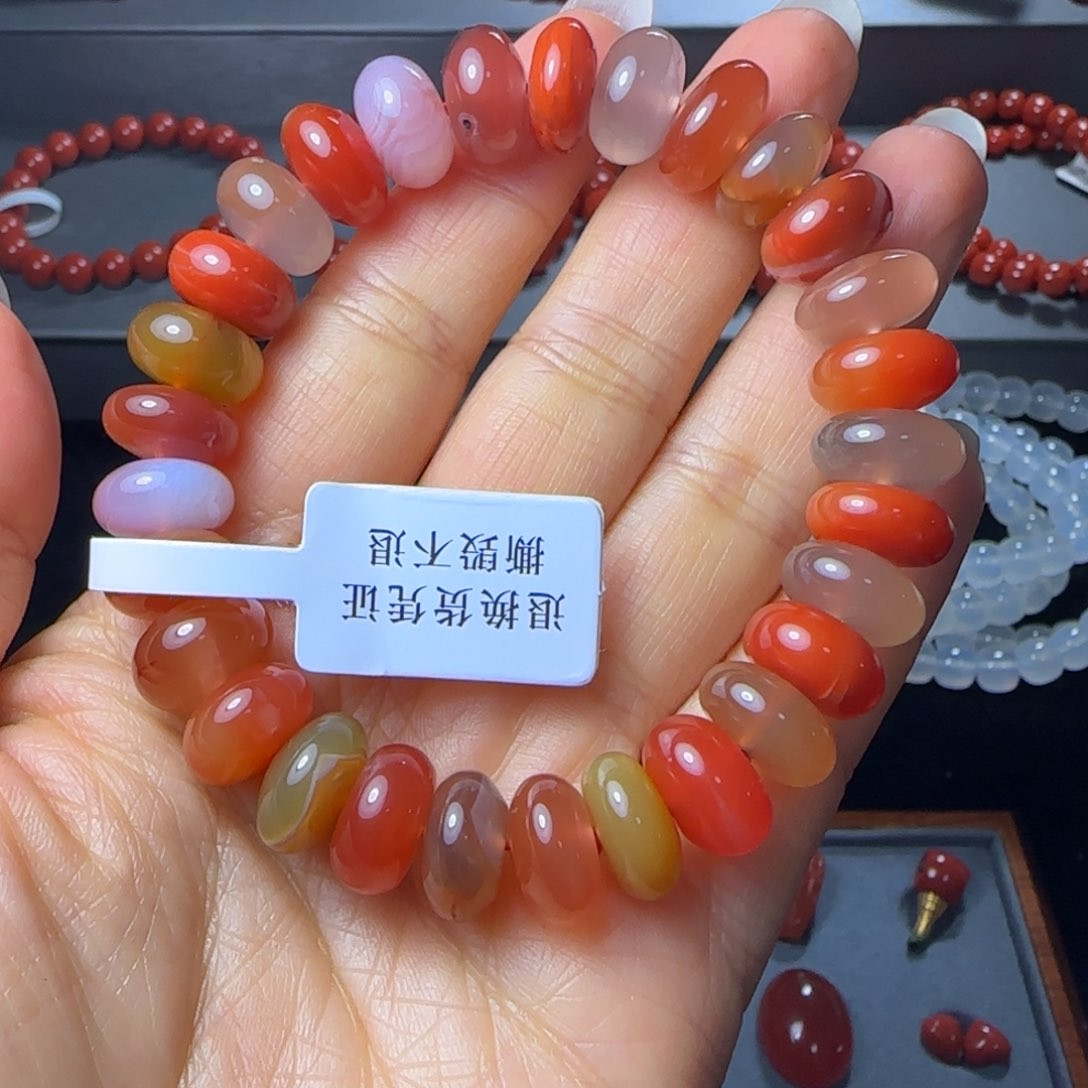 南红玛瑙手串未镶嵌