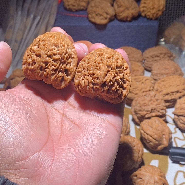 把件文玩核桃丿****ᵏ南疆石