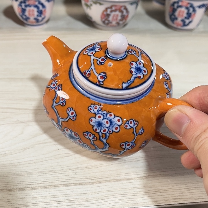 瓷片景德镇陶瓷茶壶。