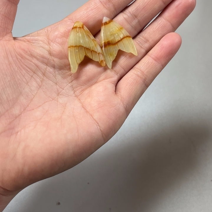 蛇纹石玉耳饰未镶嵌暴*