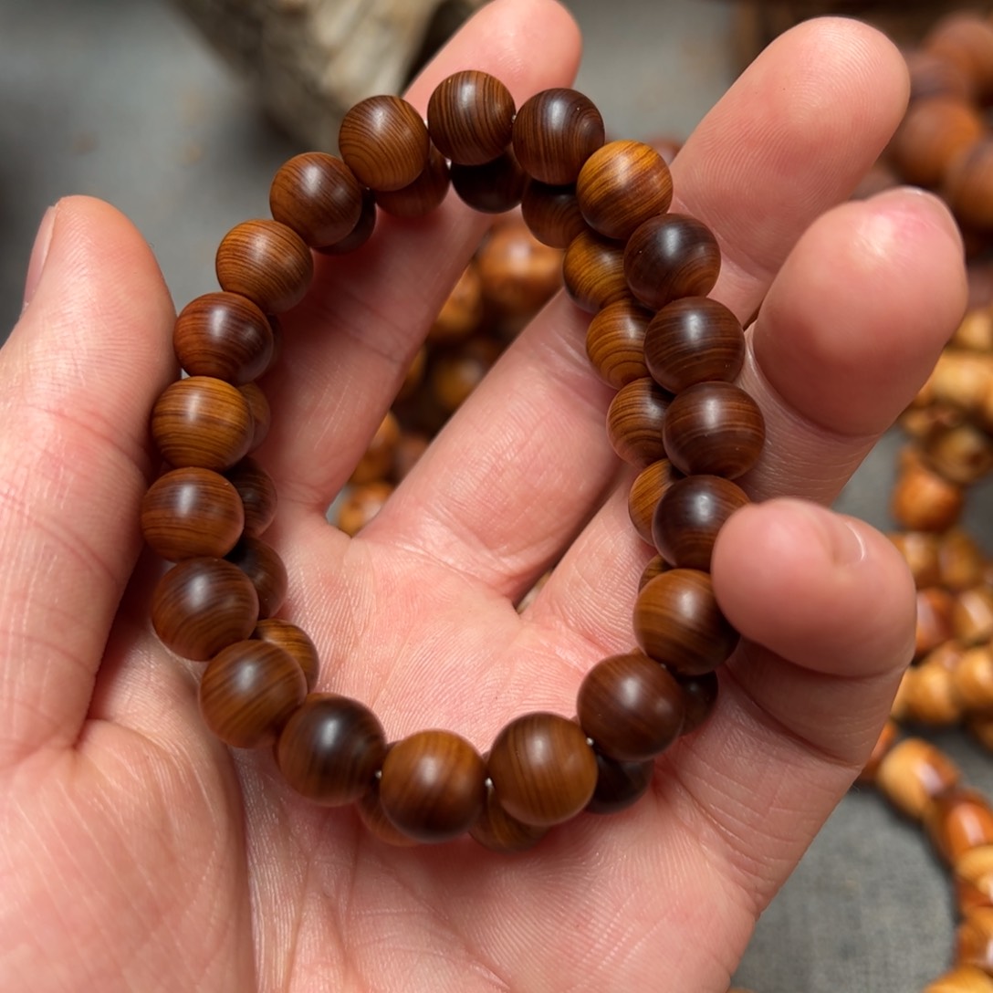 柏木（崖柏）＊**月太行崖柏陈化太行