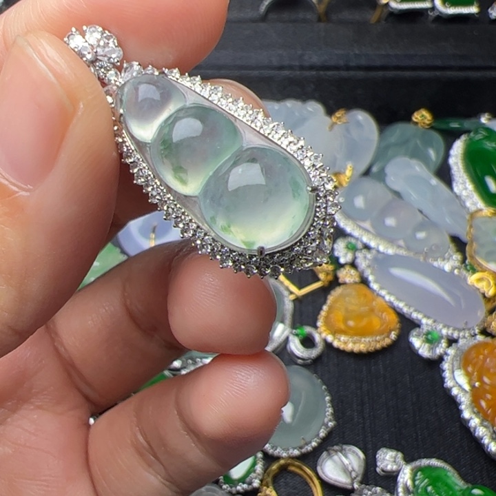 龙***龙翡翠18K金镶嵌吊坠(不含链)