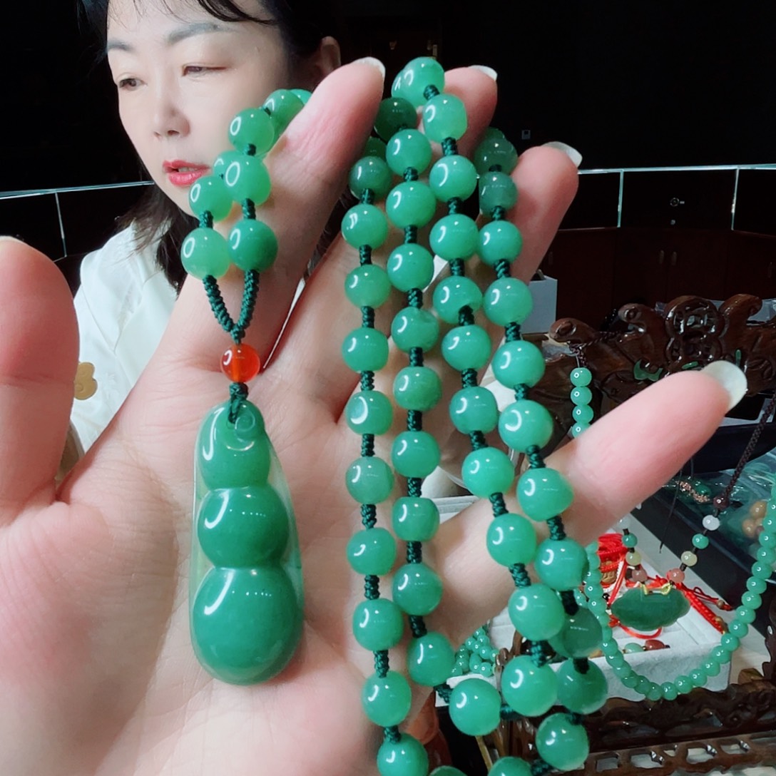 密玉（石英质玉）未镶嵌颈饰