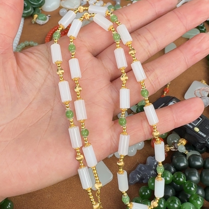 和田玉未镶嵌颈饰冉冉