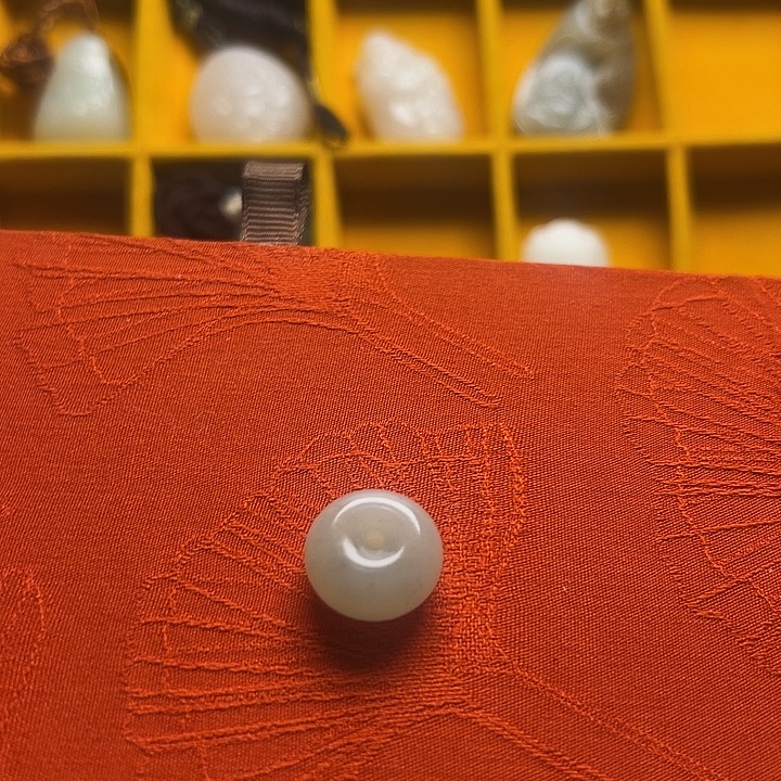 和田玉（糖玉）未镶嵌挂件