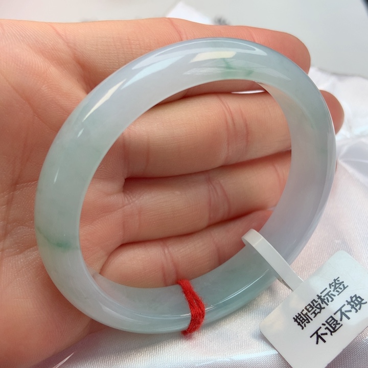 翡翠手镯未镶嵌53圈