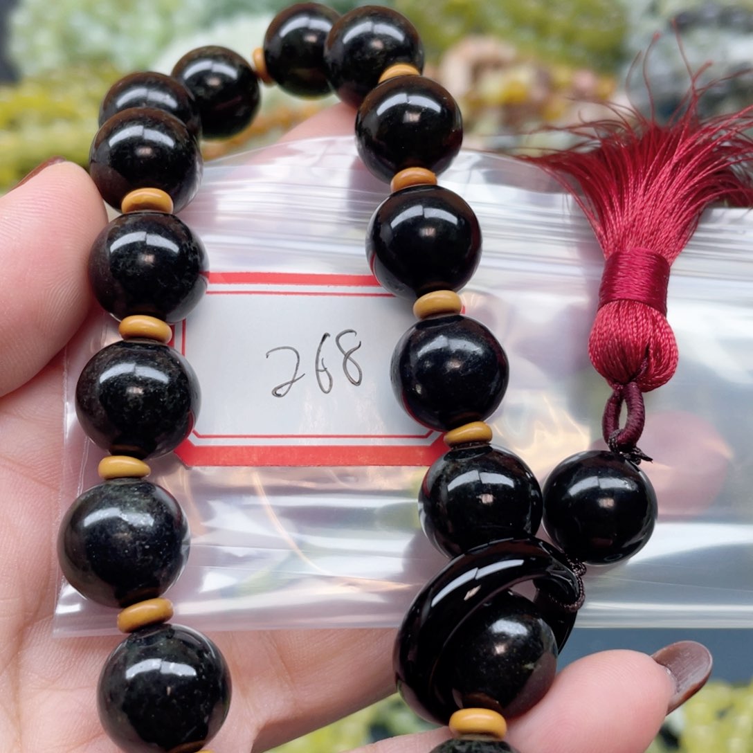 未镶嵌蛇纹石玉手串