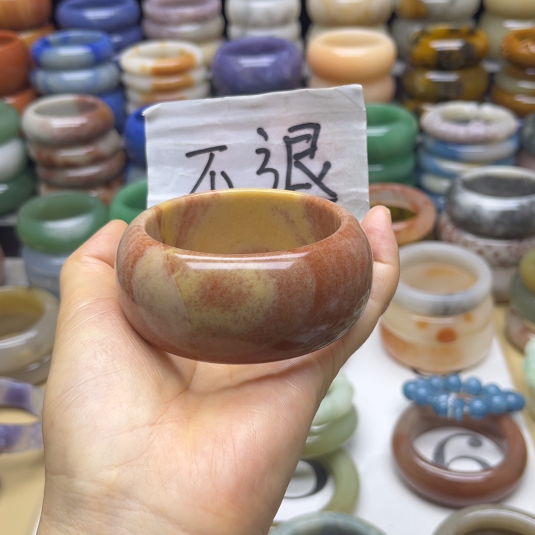 石英质玉未镶嵌手镯