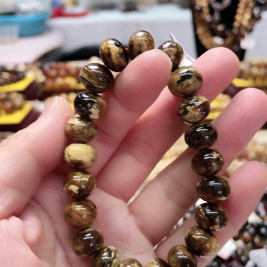 琥珀裸石未镶嵌十二10031