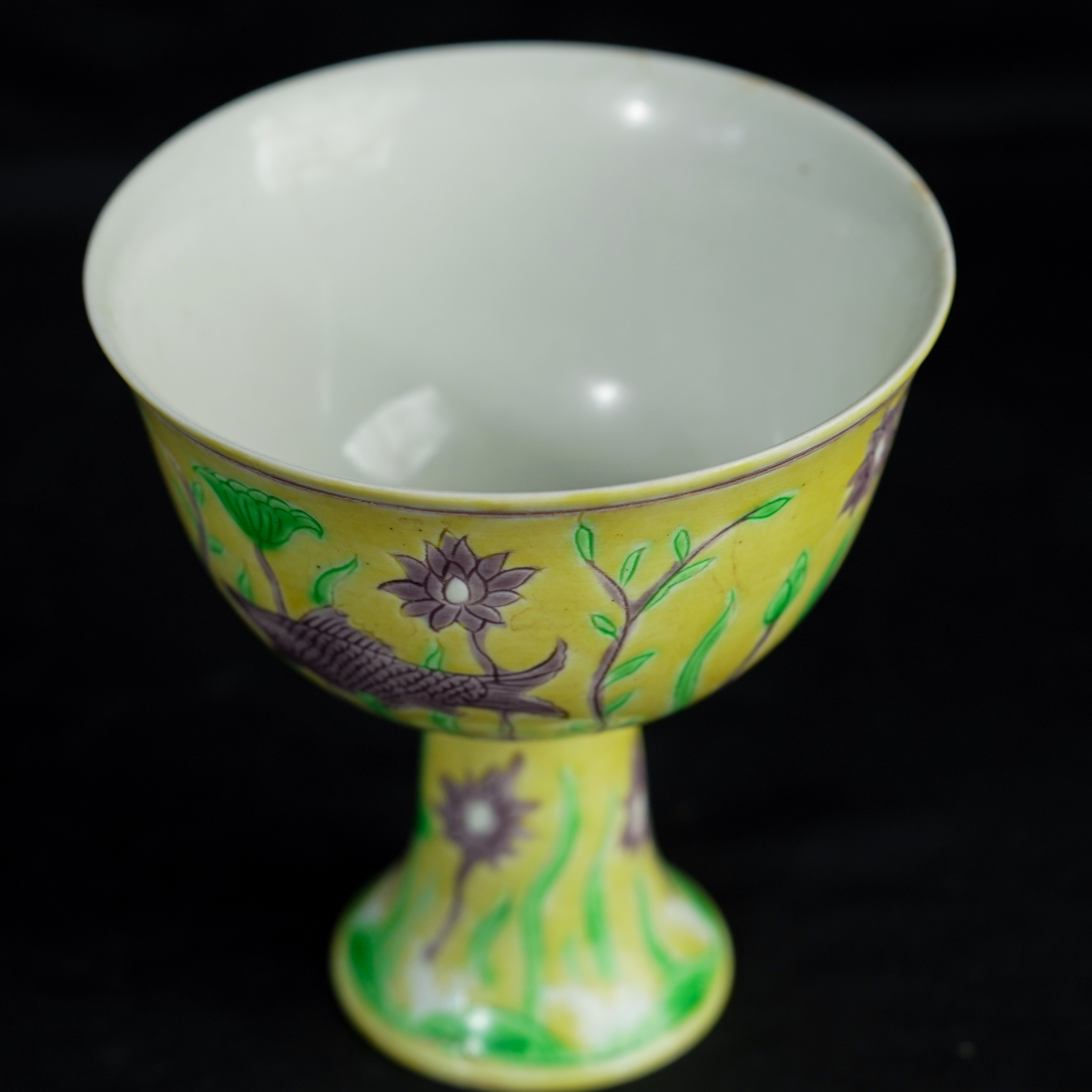 正德素三彩杯瓷器