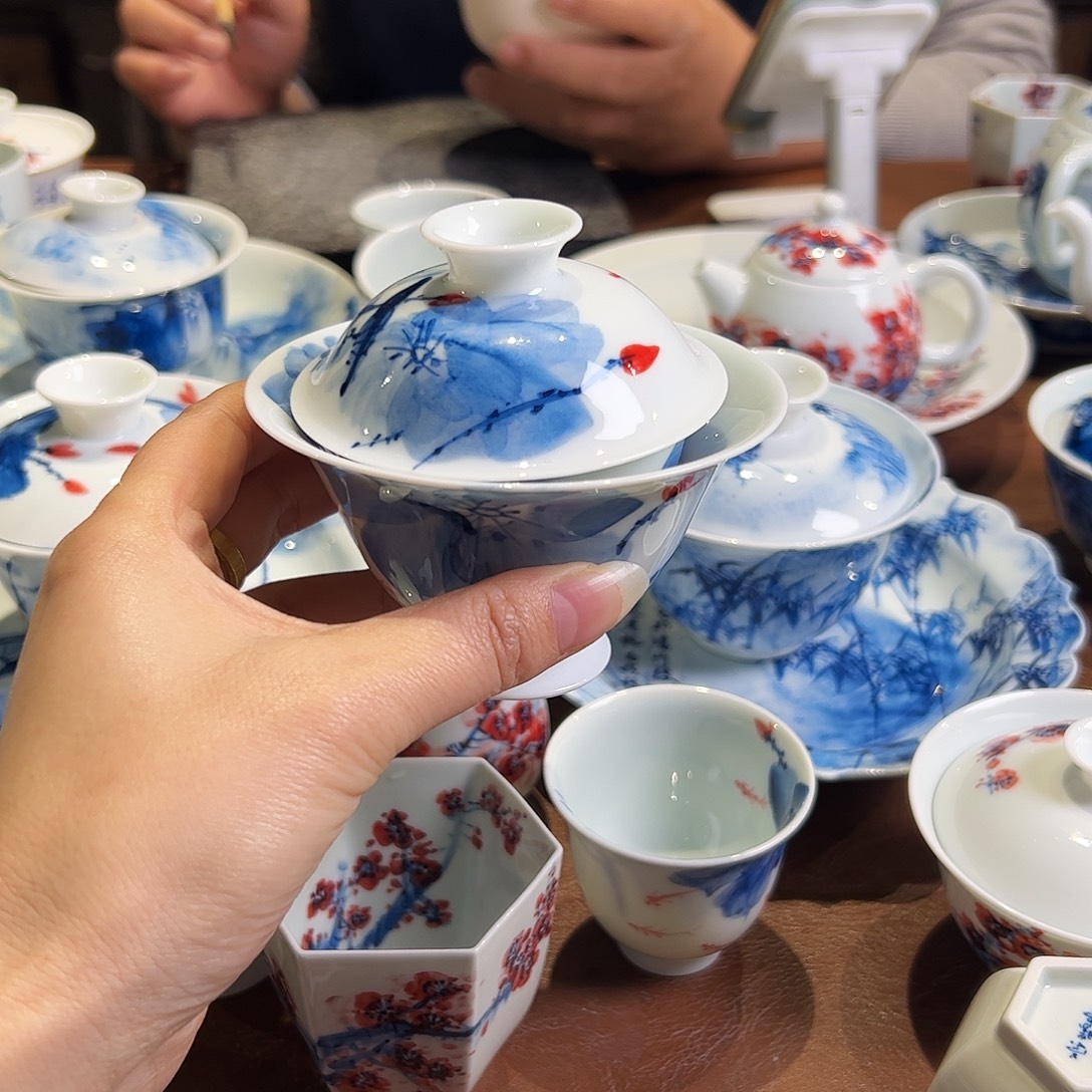 小****青花手绘荷花盖碗