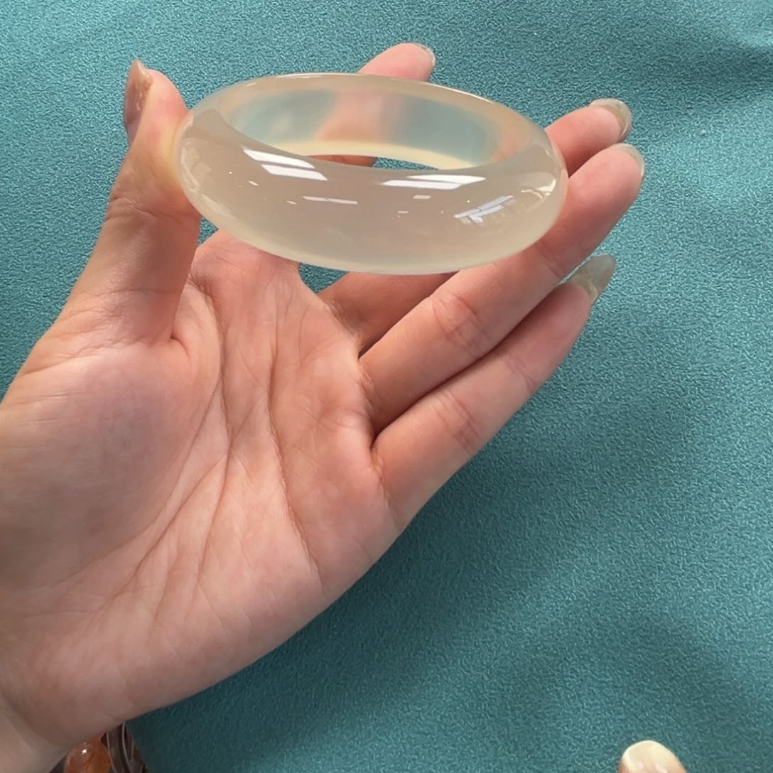 手镯玛瑙/玉髓未镶嵌