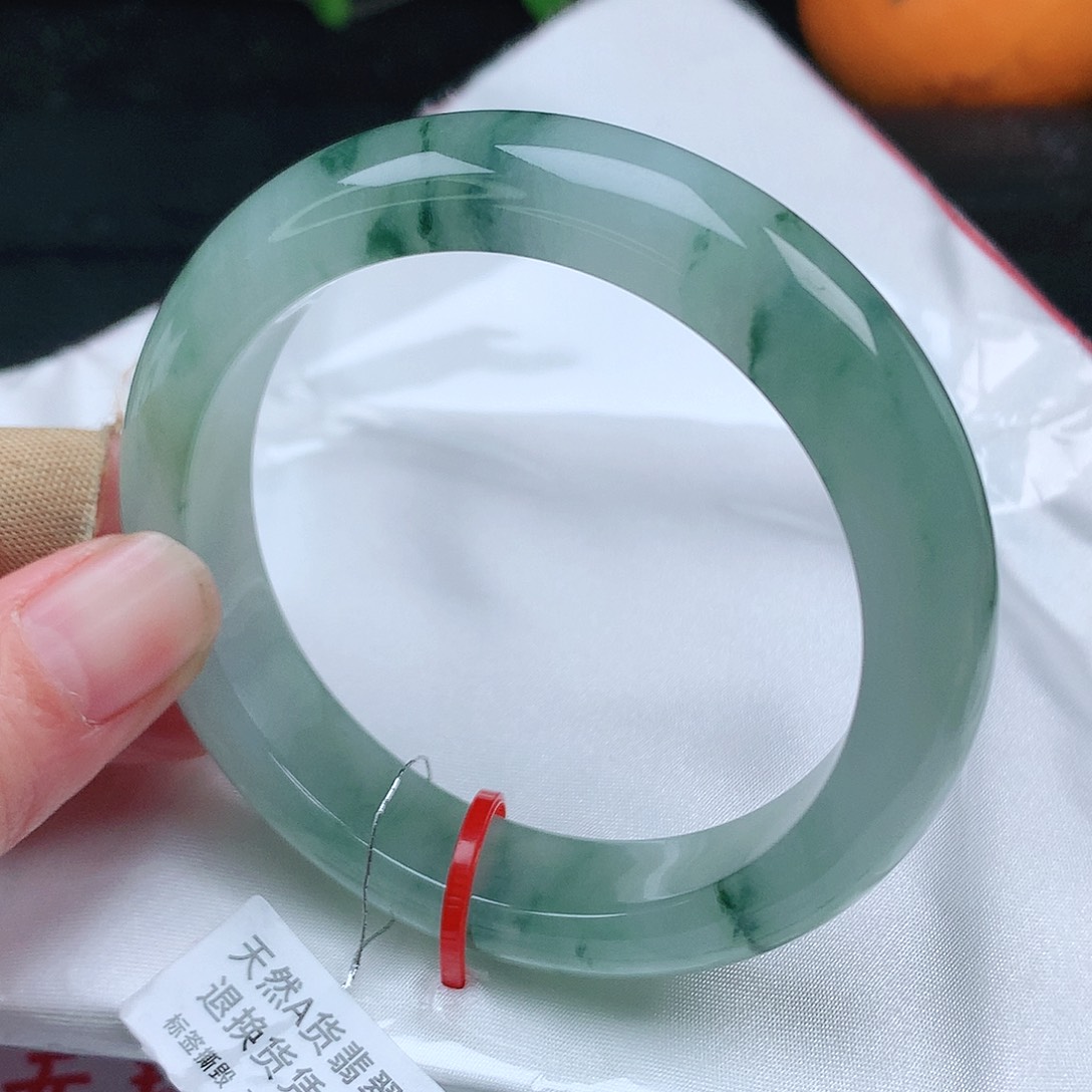 翡翠手镯未镶嵌55.5圈